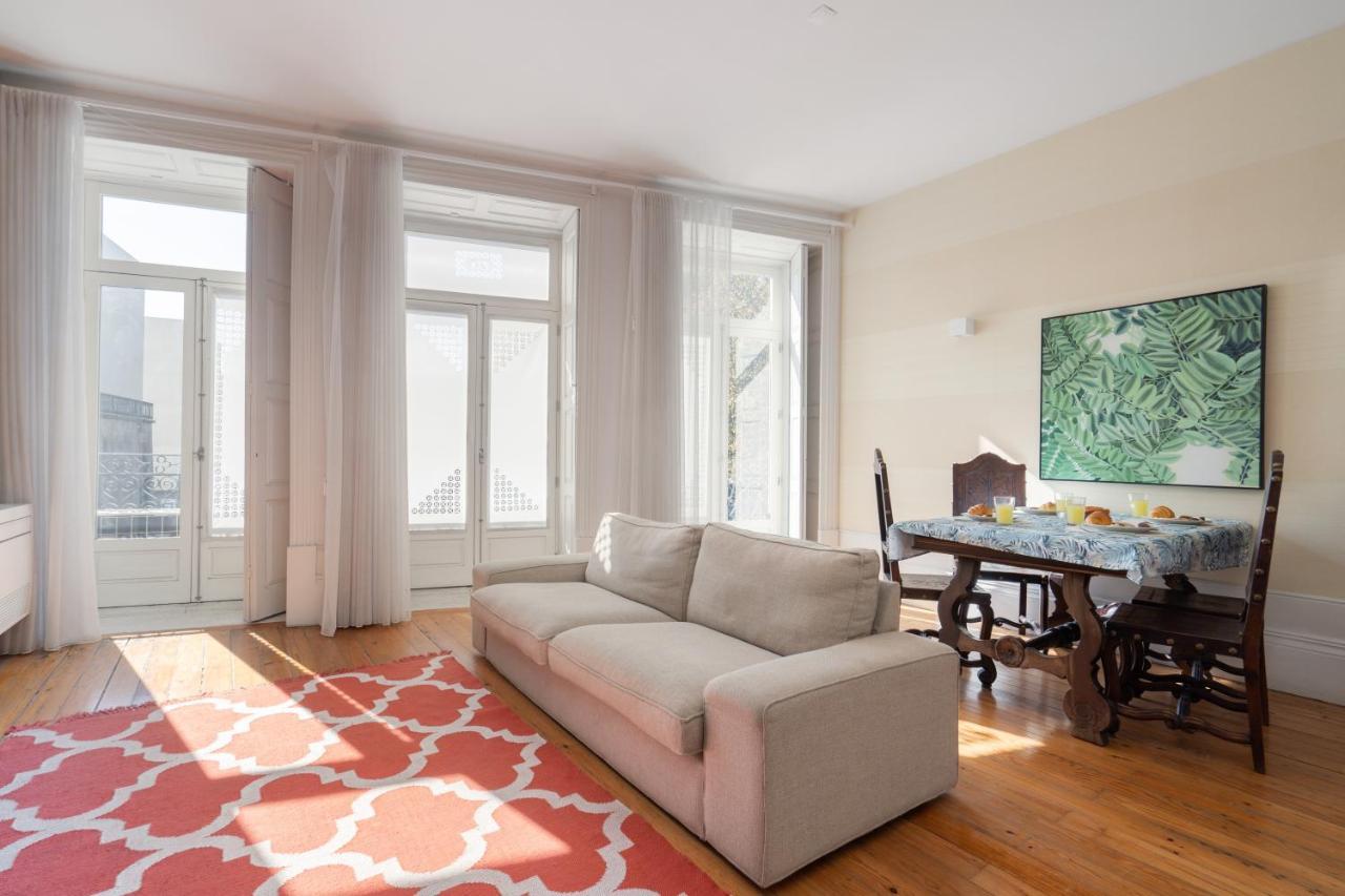 Host Wise - Homely Noble Flats - Garden & Jacuzzi ポルト エクステリア 写真